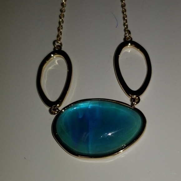 KENNETH COLE BLUE STONE NECKLACE NWT - Picture 2 of 6